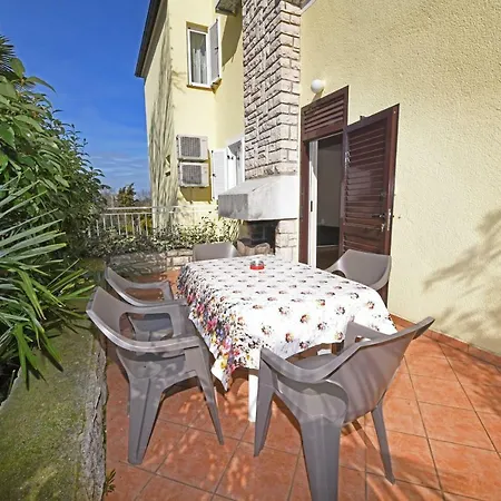 Krebel Apartment *